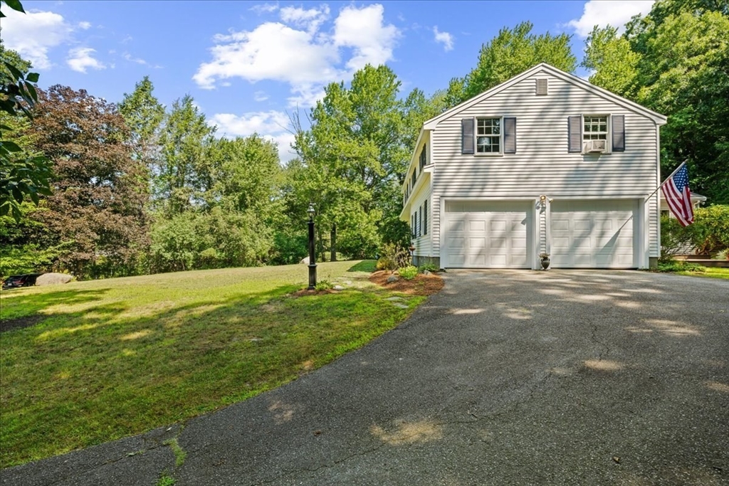 11 Hickory Road Southborough, MA 01772 - Photo 40 of 42