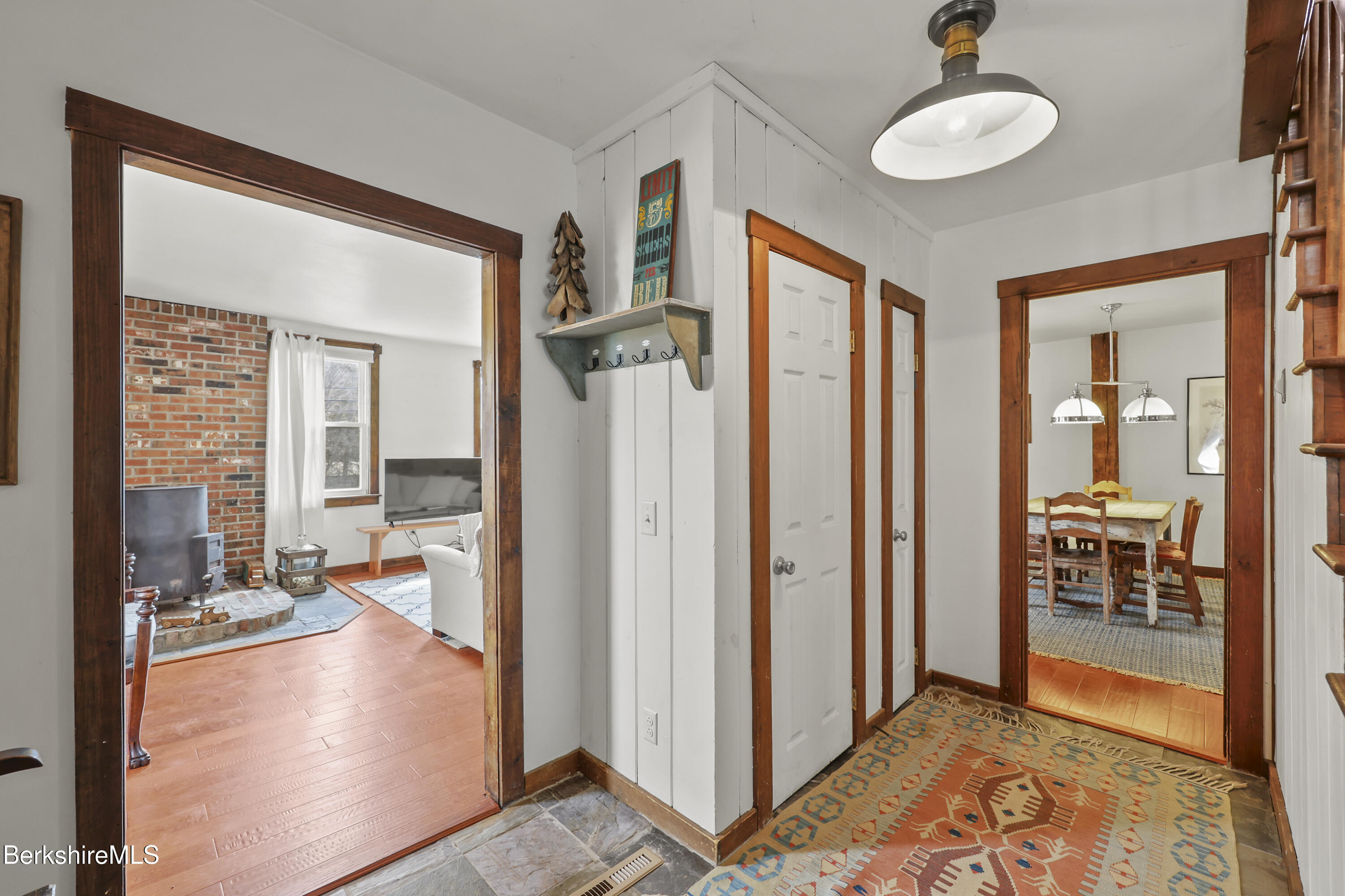 203-205 Main Street Hancock, MA 01237 - Photo 10 of 53 Foyer