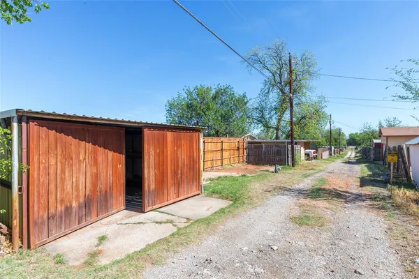$195,500 | 812 East 16th Street, Sweetwater, TX 79556