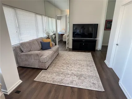$750,000 | 2510 Grand Boulevard, Unit 3001, Kansas City, MO 64108