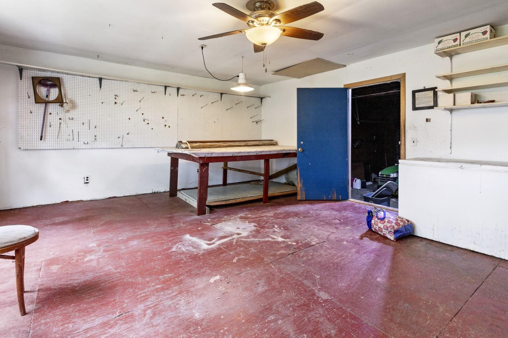 8530 North Kishwaukee Road Stillman Valley, IL 61084 - Photo 28 of 44 a view of workspace