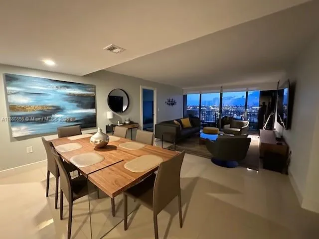 $3,500 | 5600 North Flagler Drive, Unit 1806, West Palm Beach, FL 33407