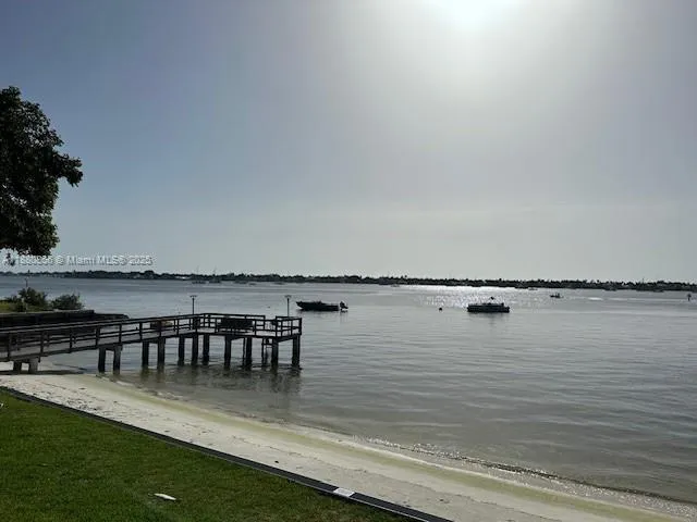 $3,500 | 5600 North Flagler Drive, Unit 1806, West Palm Beach, FL 33407