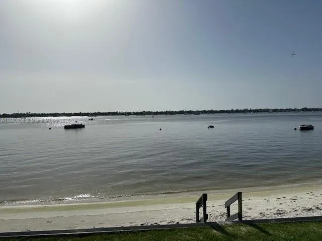 $3,500 | 5600 North Flagler Drive, Unit 1806, West Palm Beach, FL 33407