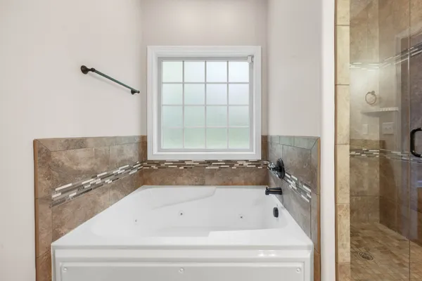 $605,000 | 1789 Double R Boulevard, Clarksville, TN 37042