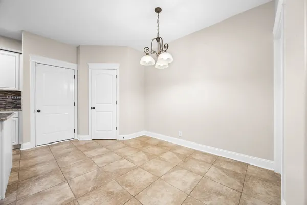 $605,000 | 1789 Double R Boulevard, Clarksville, TN 37042