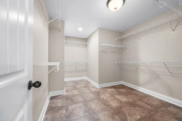 $605,000 | 1789 Double R Boulevard, Clarksville, TN 37042