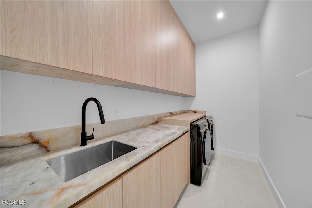 4711 Southwest 20th Avenue Cape Coral, FL 33914 - Photo 40 of 50