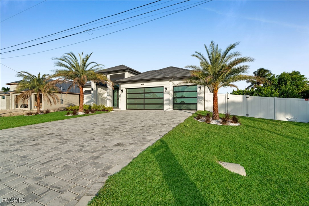 4711 Southwest 20th Avenue Cape Coral, FL 33914 - Photo 5 of 50