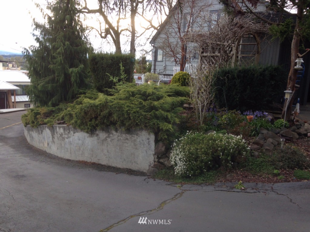 241 Northeast Terrace Road Chehalis, WA 98532 - Photo 2 of 16 Gallery Image 2