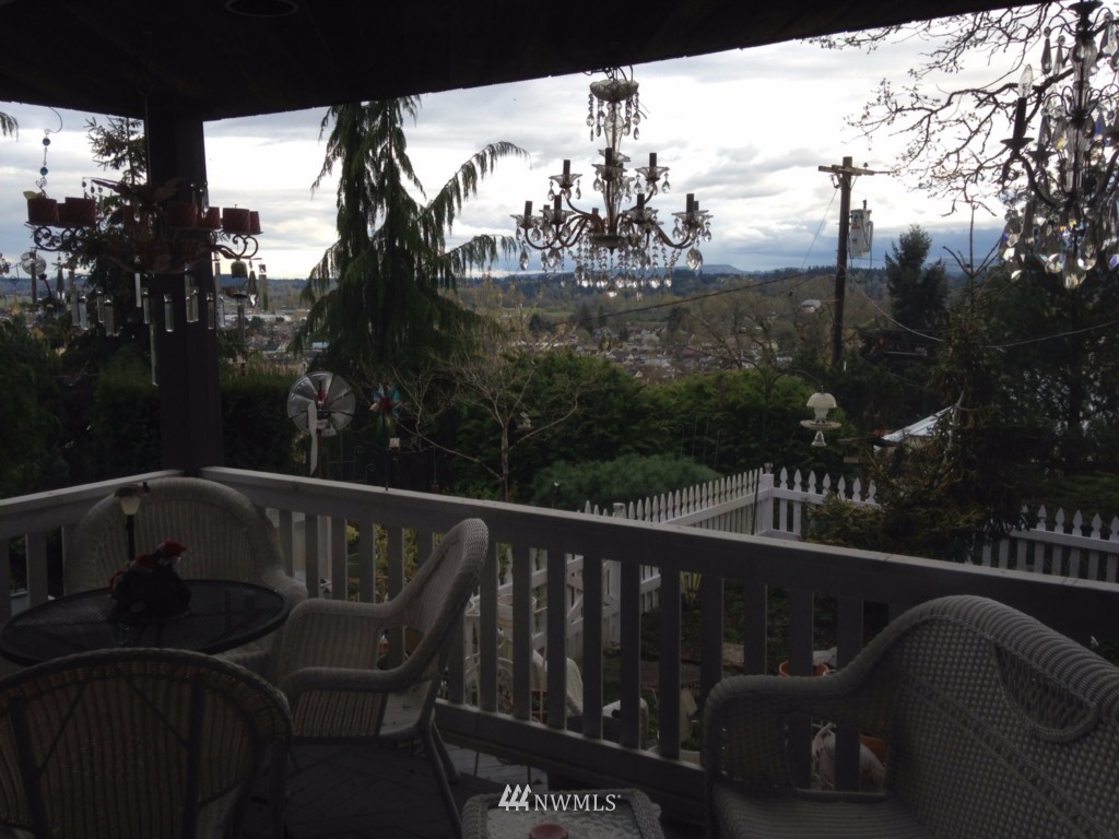 241 Northeast Terrace Road Chehalis, WA 98532 - Photo 4 of 16 Gallery Image 4