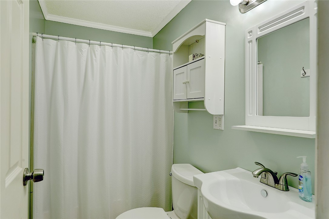 42 Colony Road East Providence, RI 02915 - Photo 16 of 24 Gallery Image 16