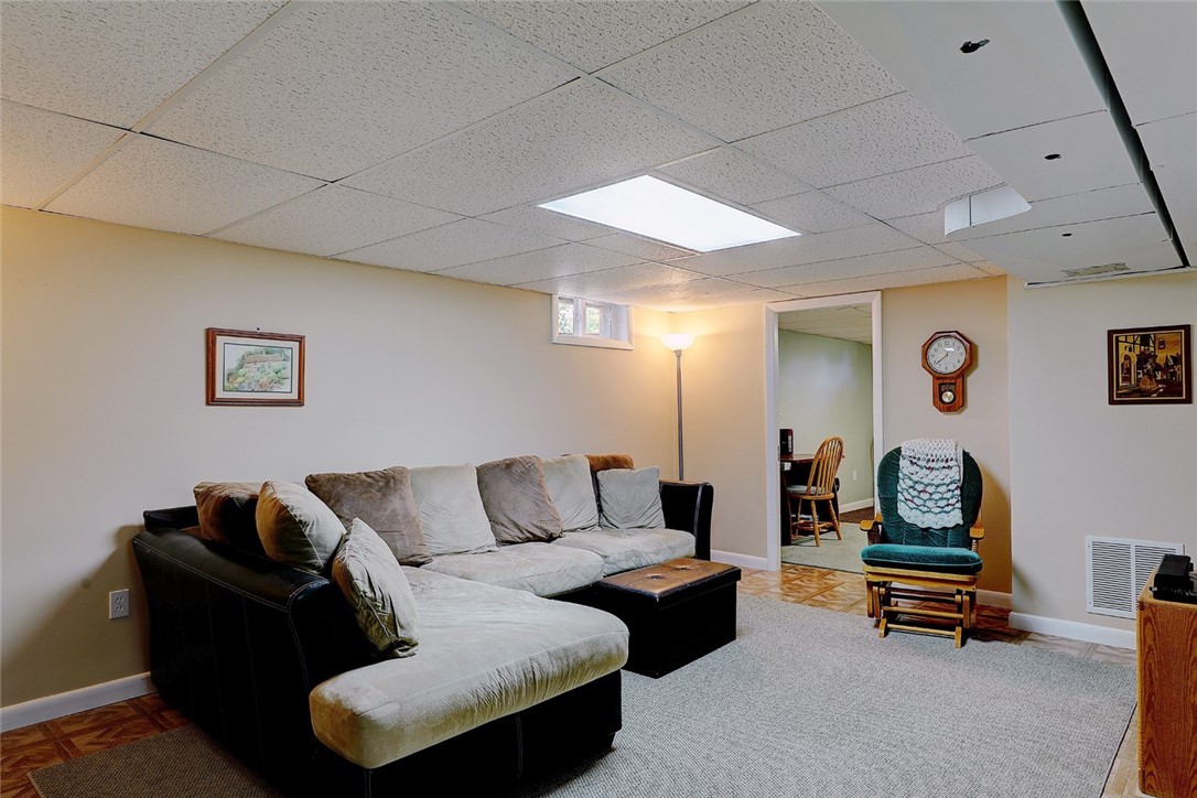 42 Colony Road East Providence, RI 02915 - Photo 17 of 24 Gallery Image 17