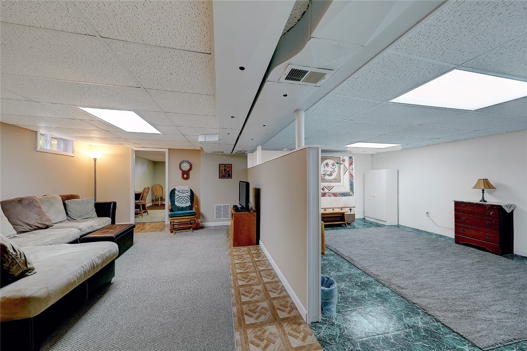 42 Colony Road East Providence, RI 02915 - Photo 18 of 24 Gallery Image 18