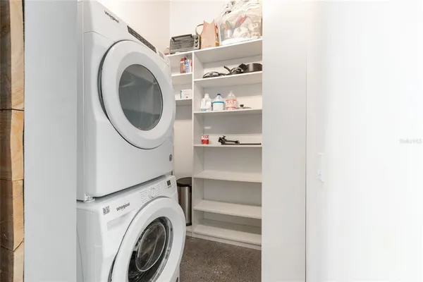 $395,000 | 302 Southeast Broadway Street, Unit 330, Ocala, FL 34471