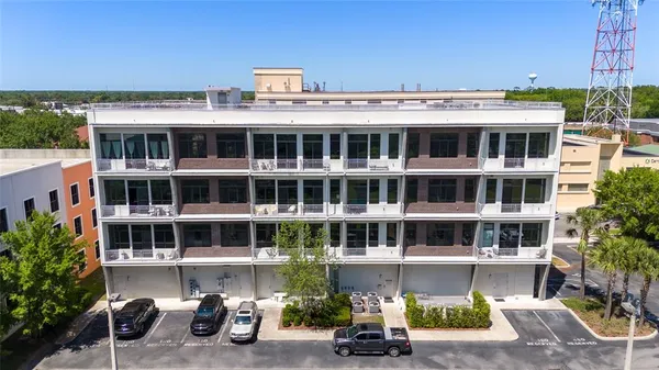 $395,000 | 302 Southeast Broadway Street, Unit 330, Ocala, FL 34471