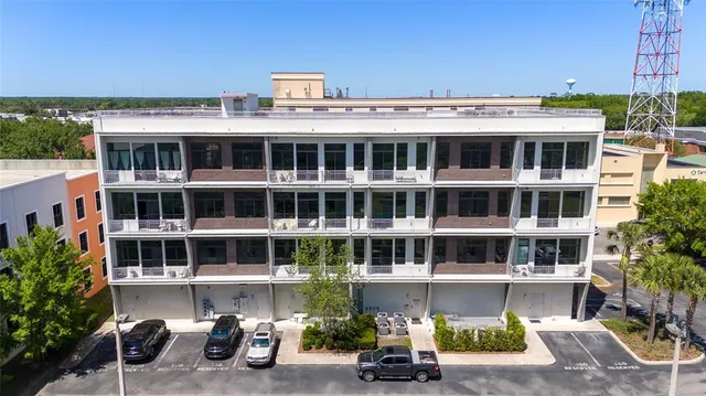 $395,000 | 302 Southeast Broadway Street, Unit 330, Ocala, FL 34471