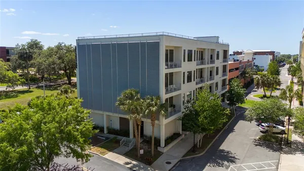 $395,000 | 302 Southeast Broadway Street, Unit 330, Ocala, FL 34471