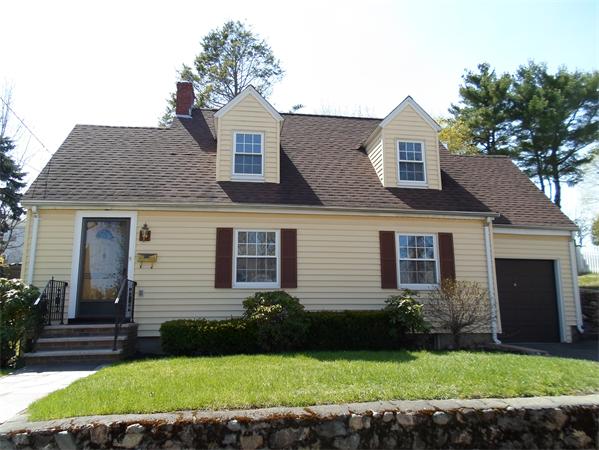 8 Dewitt Road Stoneham, MA 02180 - Photo 1 of 9 Gallery Image 1