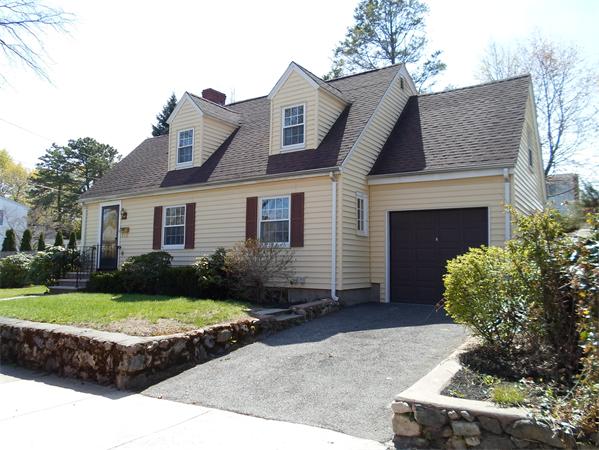 8 Dewitt Road Stoneham, MA 02180 - Photo 2 of 9 Gallery Image 2