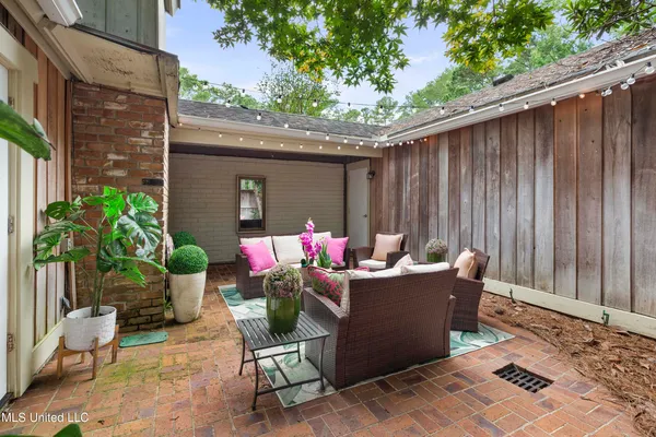 $324,500 | 54 Eastbrooke Street, Jackson, MS 39216