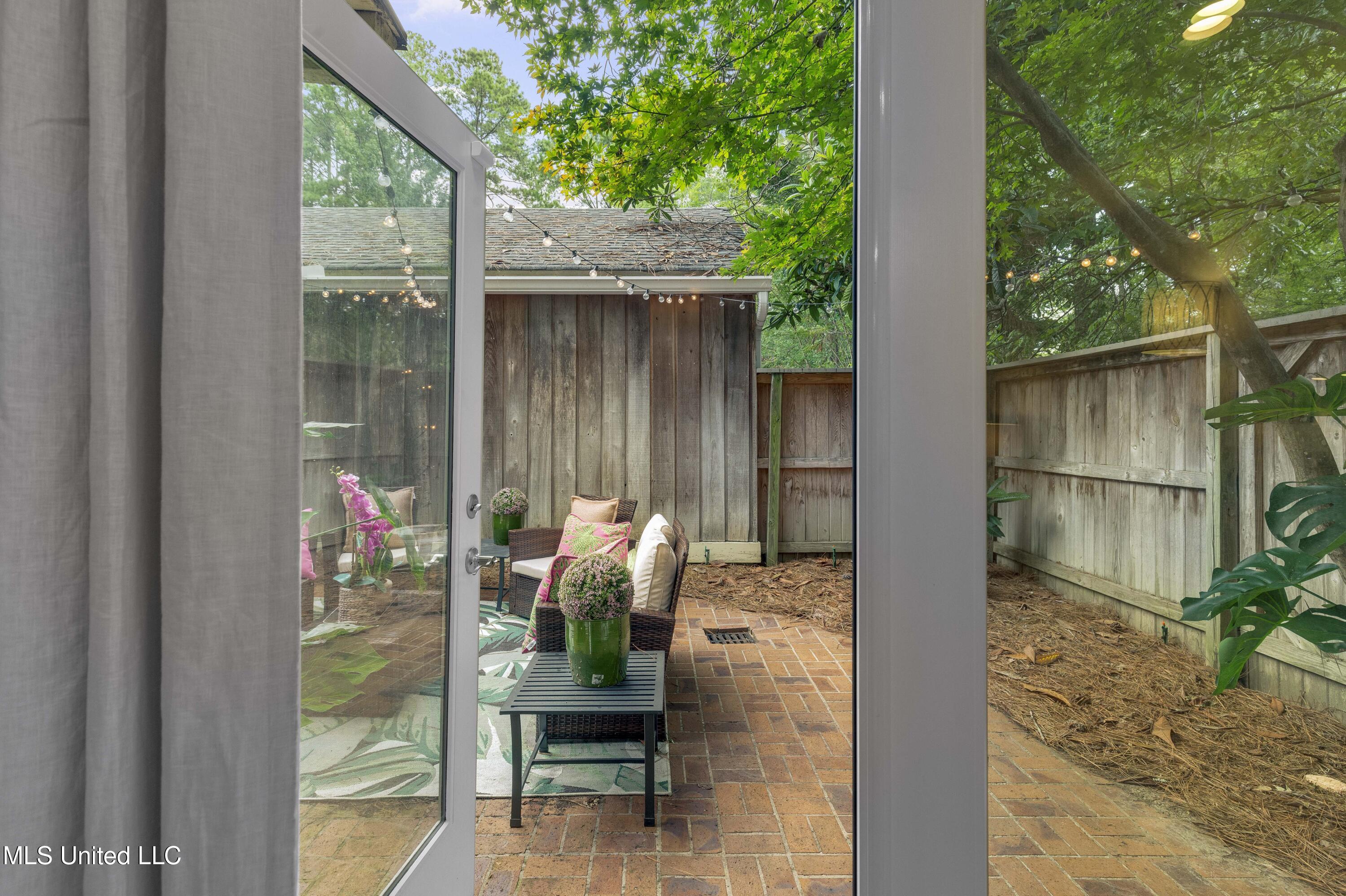 54 Eastbrooke Street Jackson, MS 39216 - Photo 29 of 59 54 Eastbrooke-32