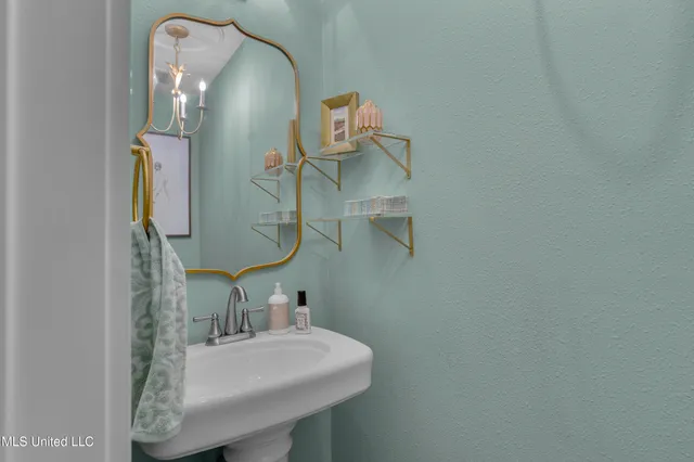 $339,900 | 54 Eastbrooke Street, Jackson, MS 39216