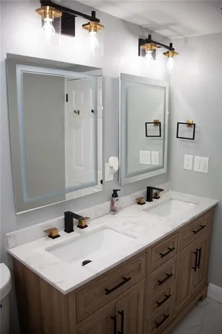 $2,400 | 2119 East Ellicott Street, Tampa, FL 33610