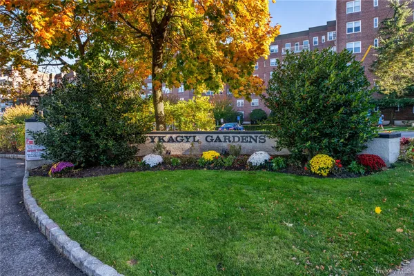 $270,000 | 1273 North Avenue, Unit 7/2G, New Rochelle, NY 10804