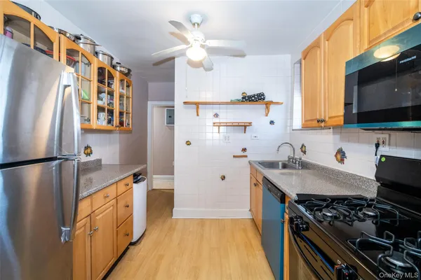 $270,000 | 1273 North Avenue, Unit 7/2G, New Rochelle, NY 10804