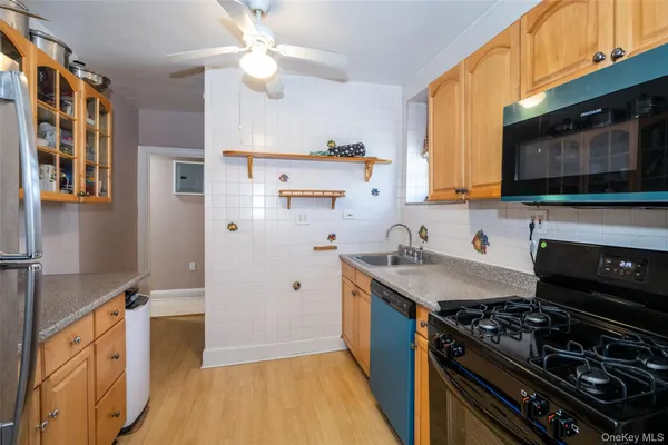 $270,000 | 1273 North Avenue, Unit 7/2G, New Rochelle, NY 10804