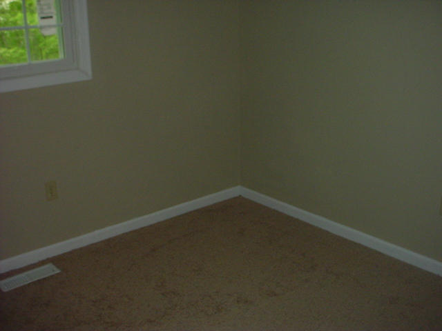 222 McKinney Road La Follette, TN 37766 - Photo 4 of 8 DSC02614