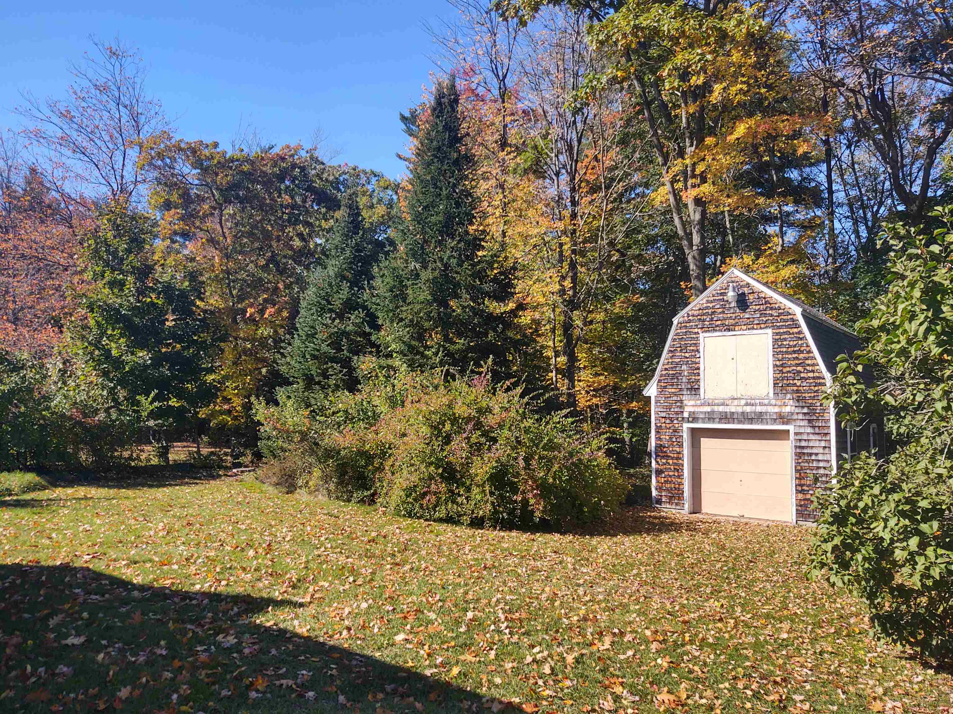 53 Harding Street Rochester, NH 03867 - Photo 3 of 13