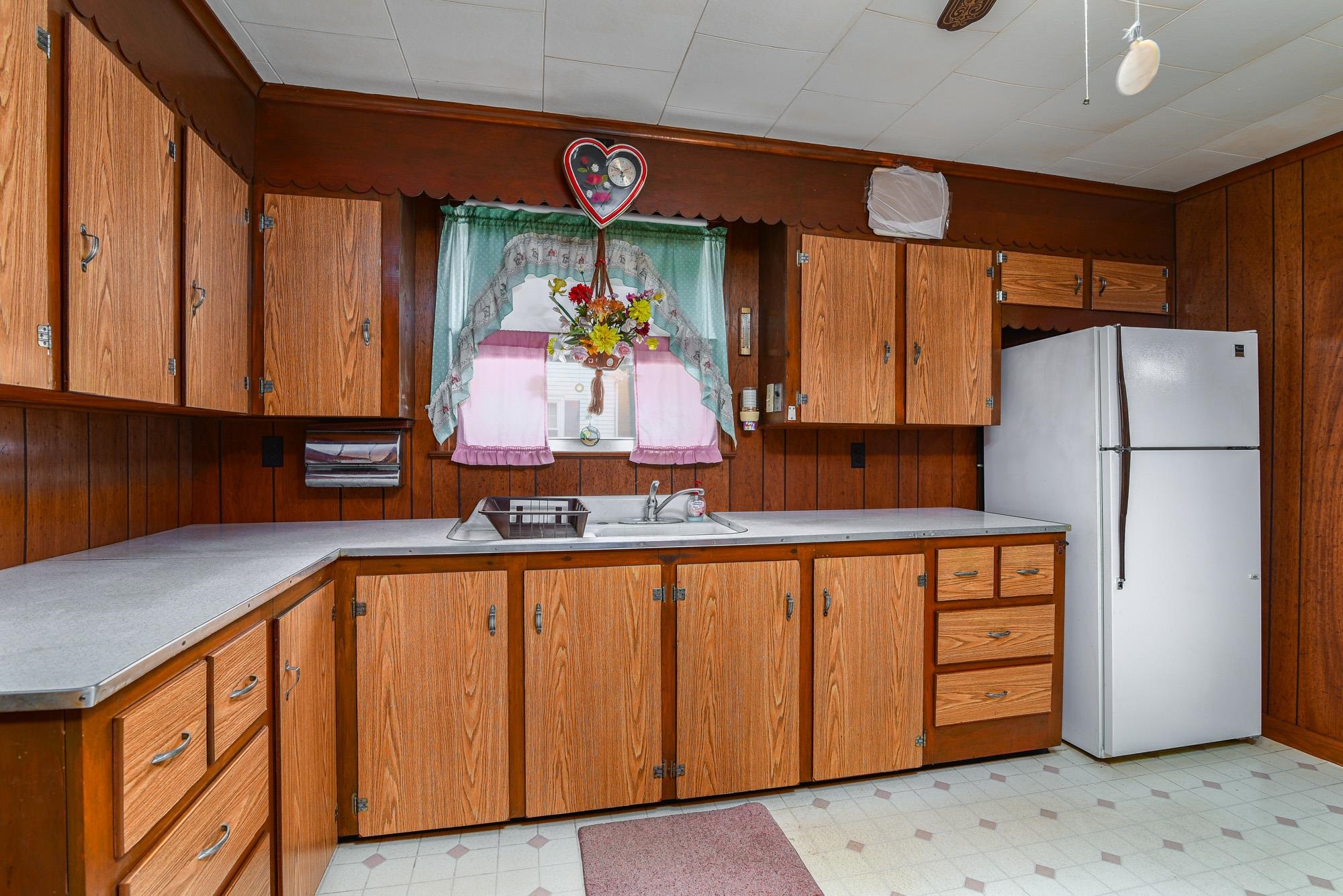53 Harding Street Rochester, NH 03867 - Photo 6 of 13