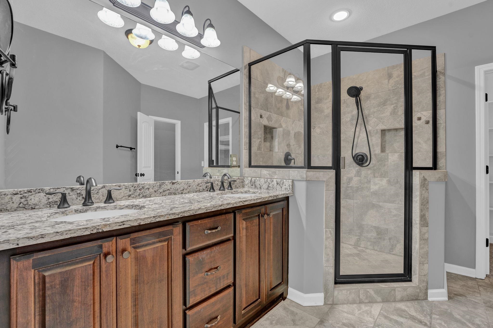271 Hayes Road Munford, TN 38058 - Photo 8 of 19 Dual shower heads