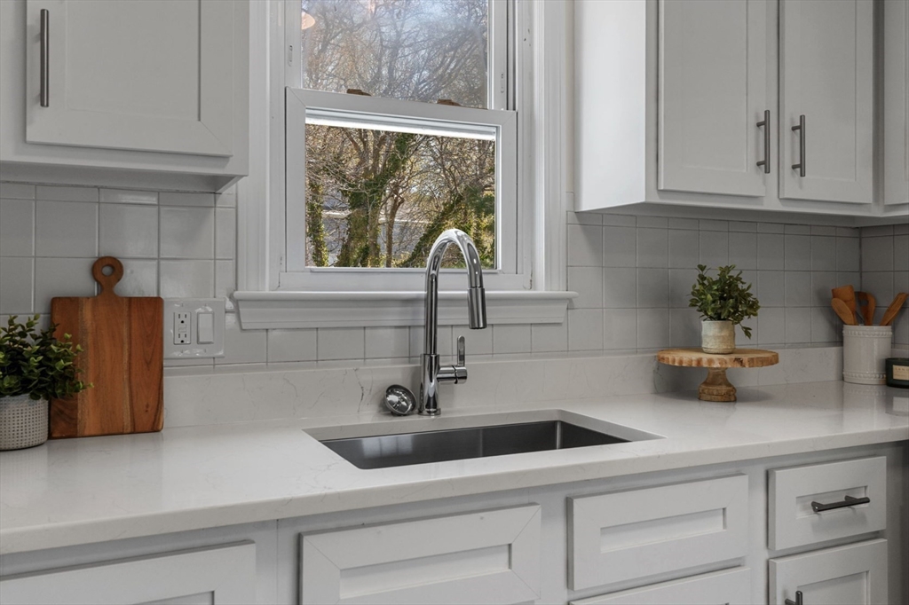 100 Village Lane Wellfleet, MA 02667 - Photo 7 of 37