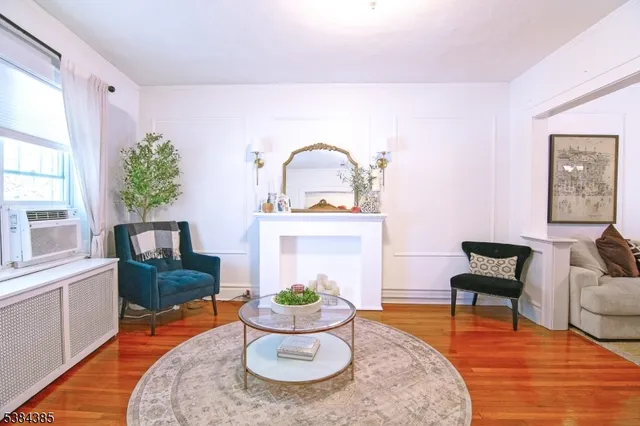 $3,100 | 306 Springfield Avenue, Unit 3, Summit, NJ 07901