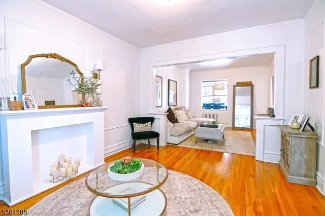 $3,100 | 306 Springfield Avenue, Unit 3, Summit, NJ 07901