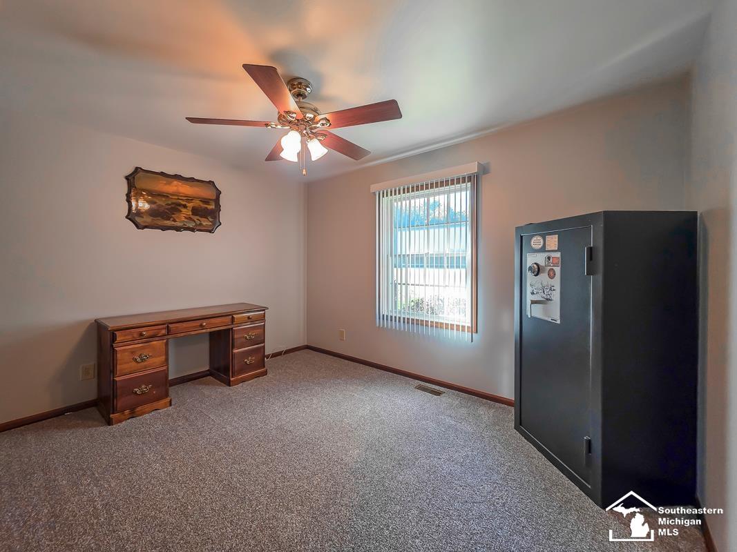 12007 Grafton Road Carleton, MI 48117 - Photo 27 of 35