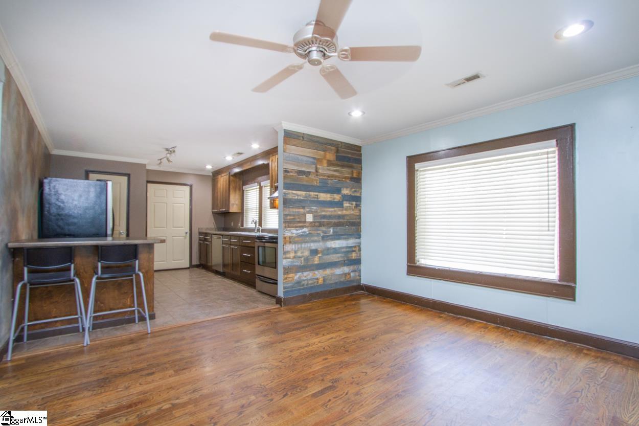 214 McNeely Road Piedmont, SC 29673 - Photo 2 of 23 Gallery Image 2