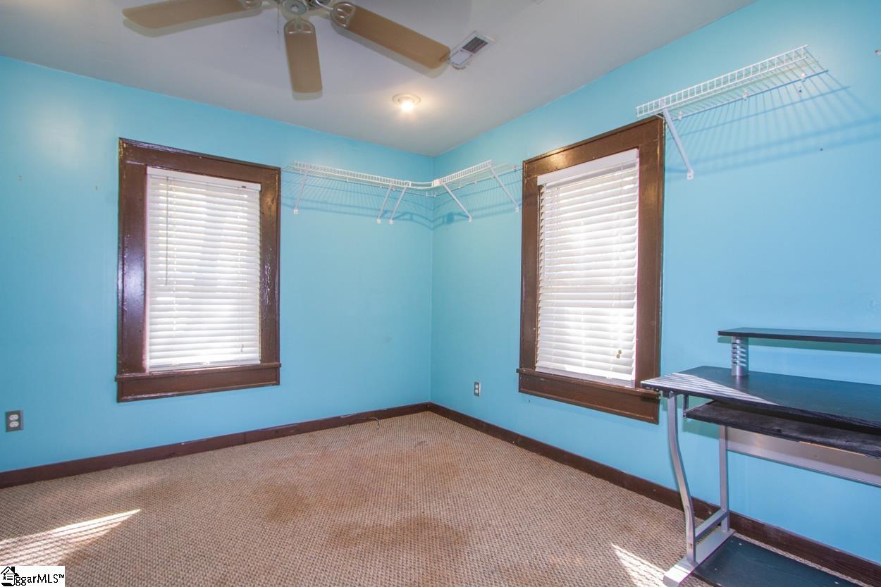 214 McNeely Road Piedmont, SC 29673 - Photo 11 of 23 Gallery Image 11