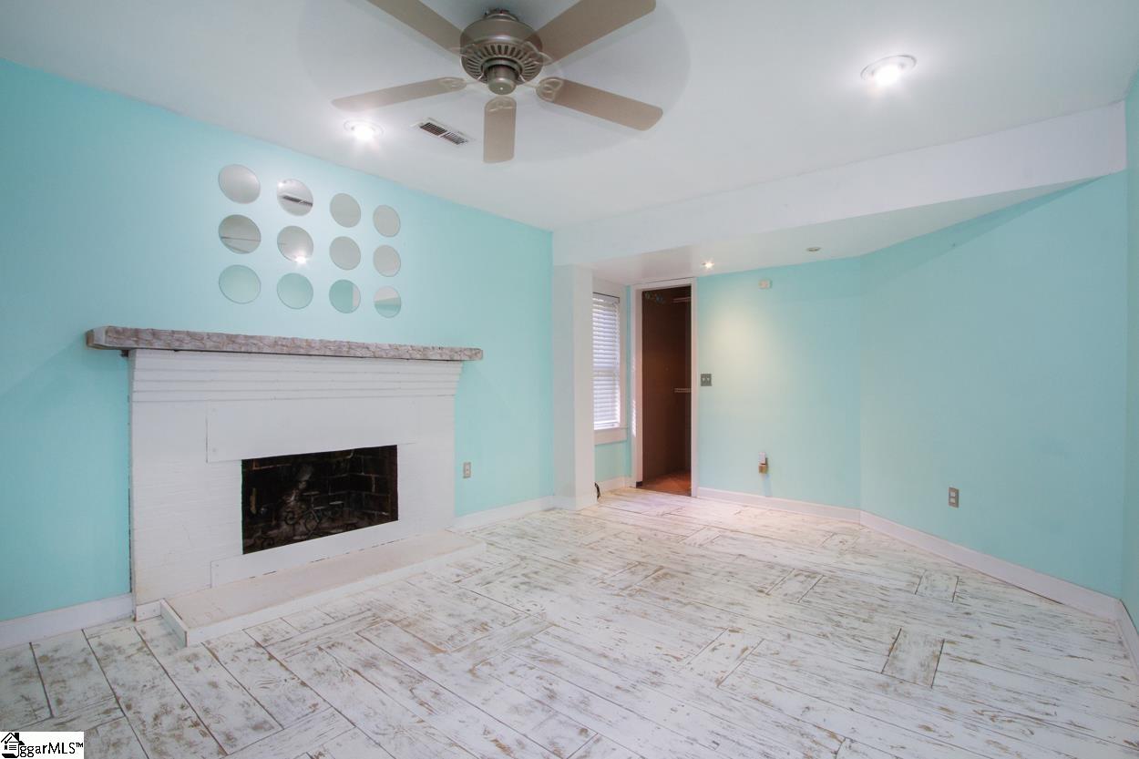 214 McNeely Road Piedmont, SC 29673 - Photo 15 of 23 Gallery Image 15