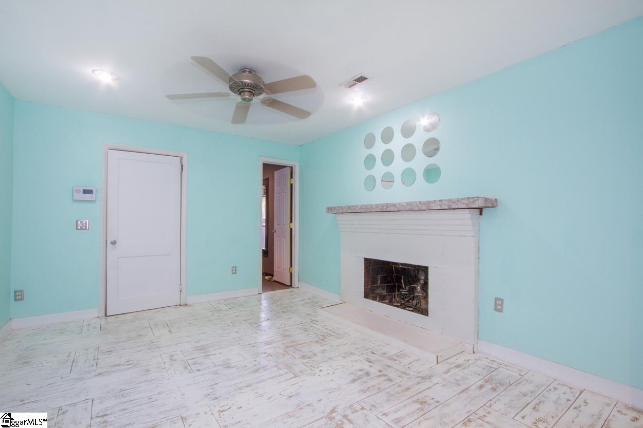 214 McNeely Road Piedmont, SC 29673 - Photo 16 of 23 Gallery Image 16