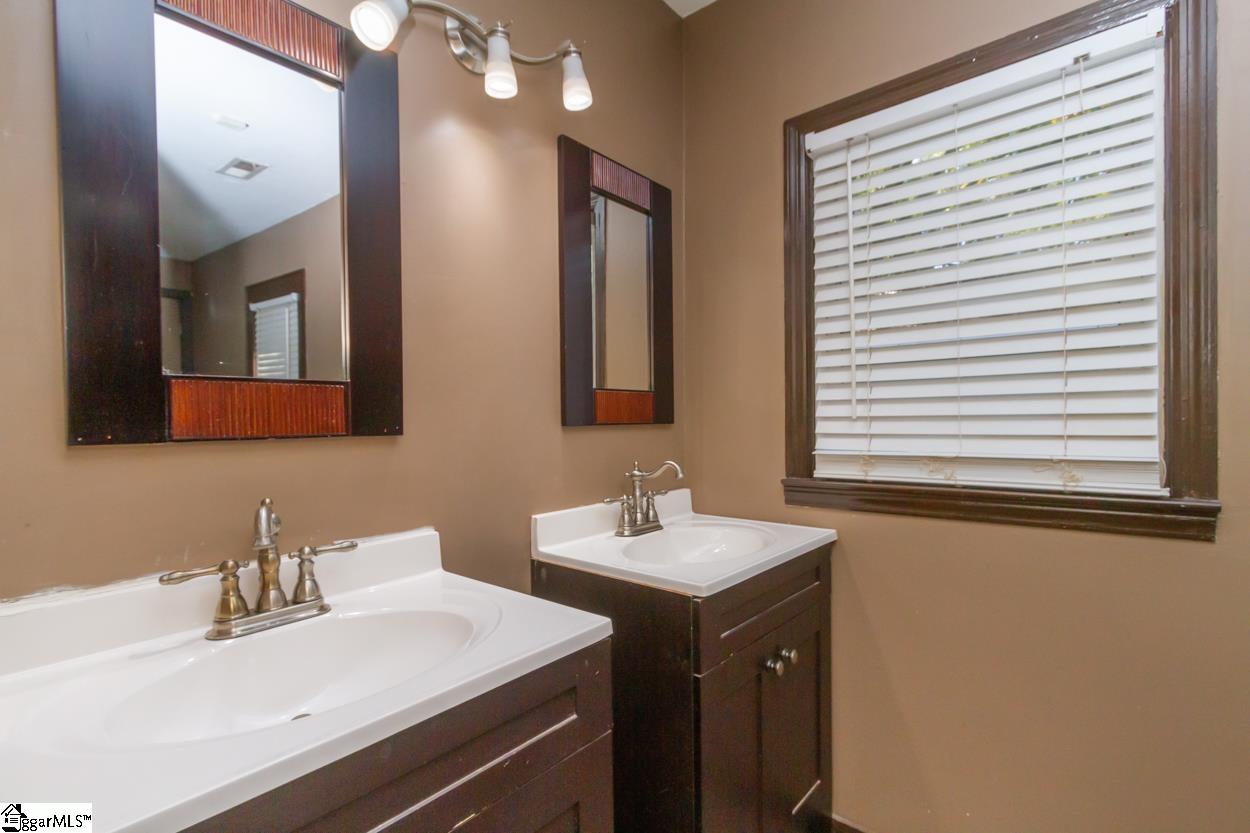 214 McNeely Road Piedmont, SC 29673 - Photo 18 of 23 Gallery Image 18