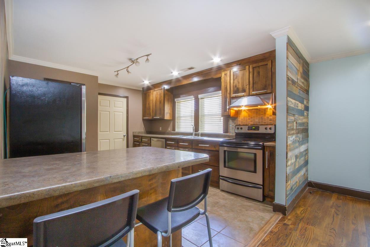 214 McNeely Road Piedmont, SC 29673 - Photo 5 of 23 Gallery Image 5