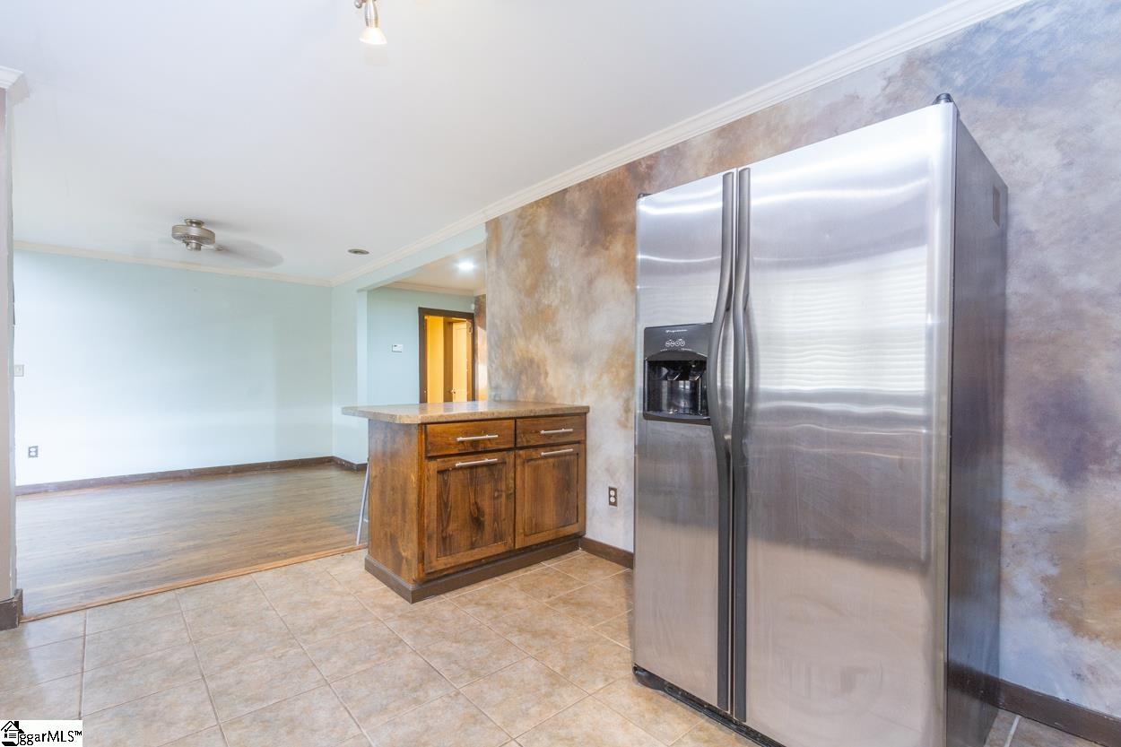 214 McNeely Road Piedmont, SC 29673 - Photo 9 of 23 Gallery Image 9