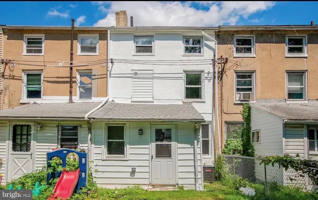 $249,900 | 4 3rd Street, Brookhaven, PA 19015