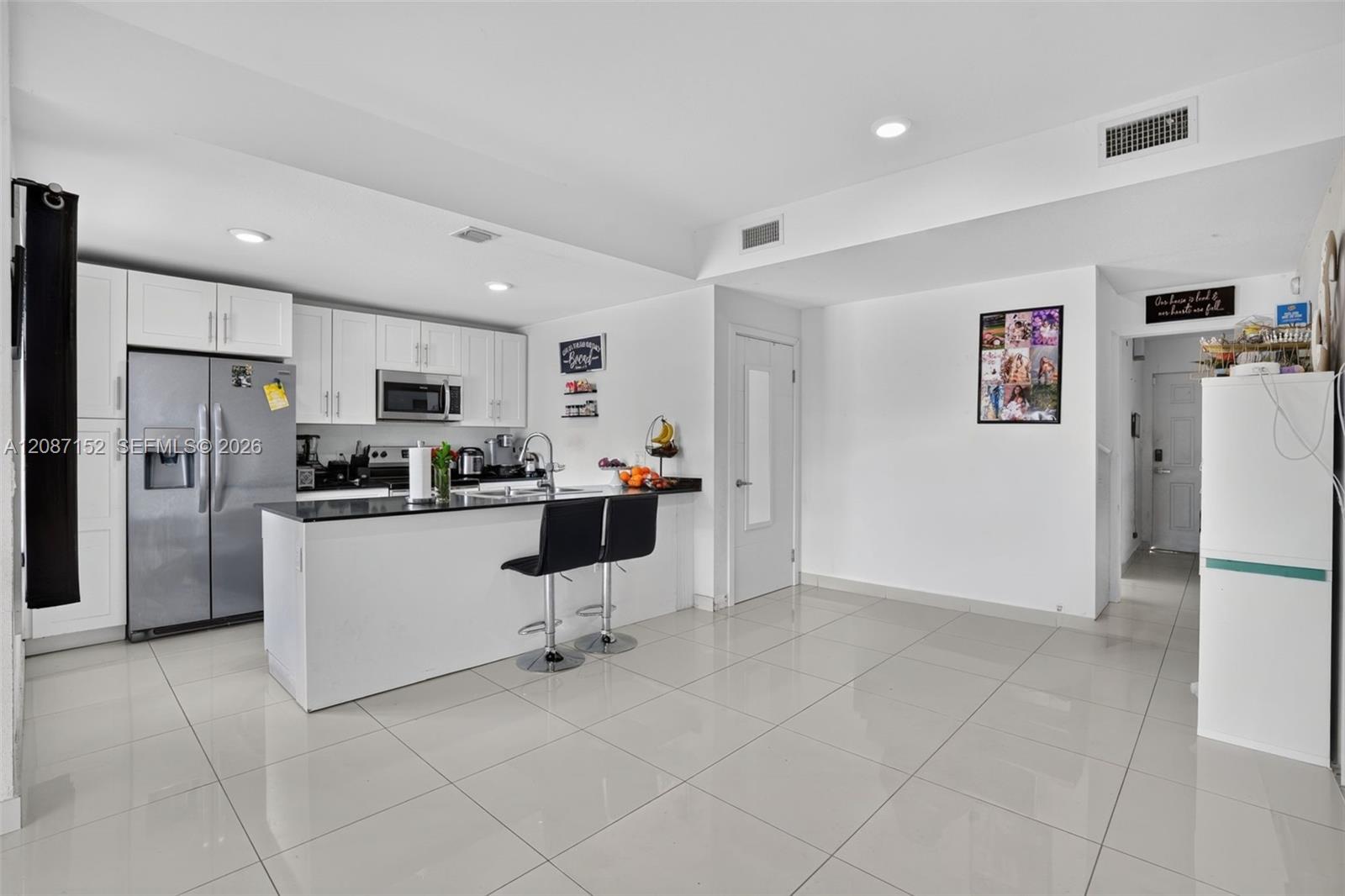 25836 Southwest 139th Path Homestead, FL 33032 - Photo 10 of 40 Gallery Image 10