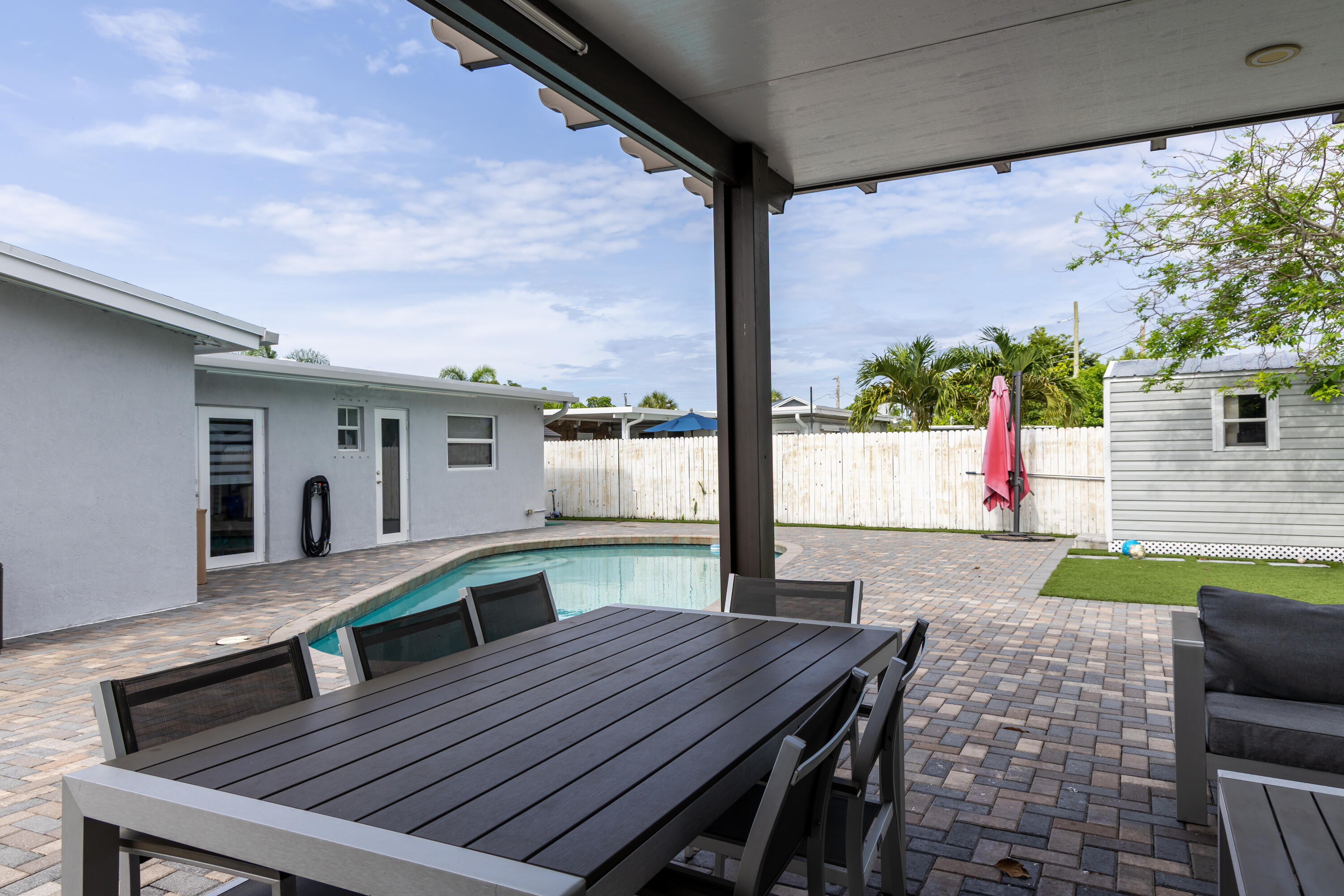 5668 Albert Road West Palm Beach, FL 33415 - Photo 34 of 35 IMG_2110