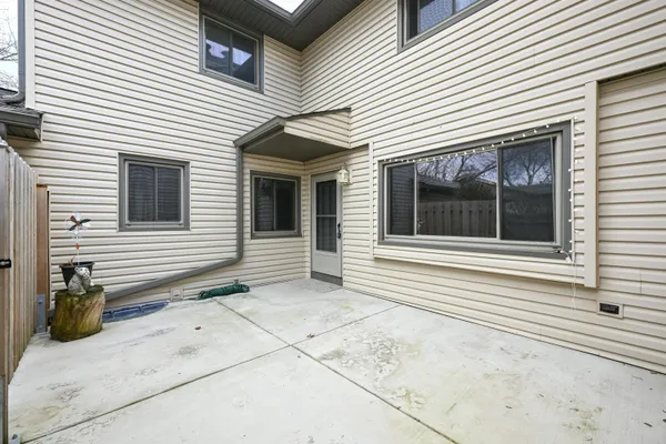 $269,900 | N76-w14655 Fairfield Court, Menomonee Falls, WI 53051